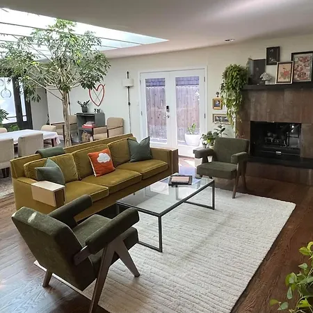 Denver Neighborhood Gem 3Br 2Bath